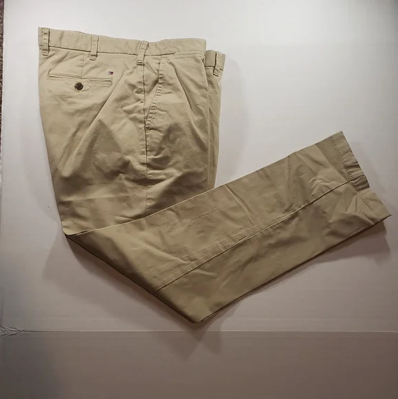 Men's Tommy Hilfiger Custom-fit Chinos - Picture 2 of 9